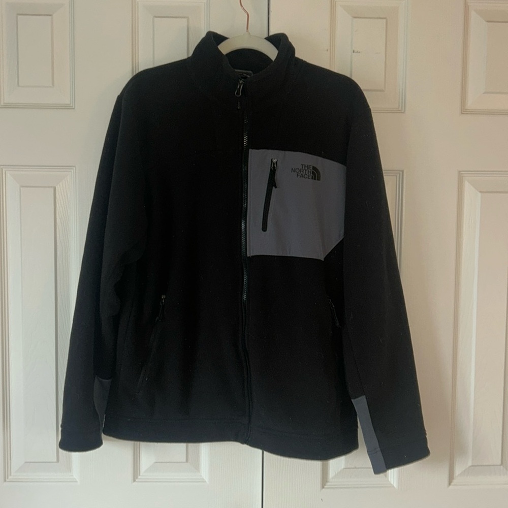 The Northface, black and gray men’s medium fleece full zip jacket